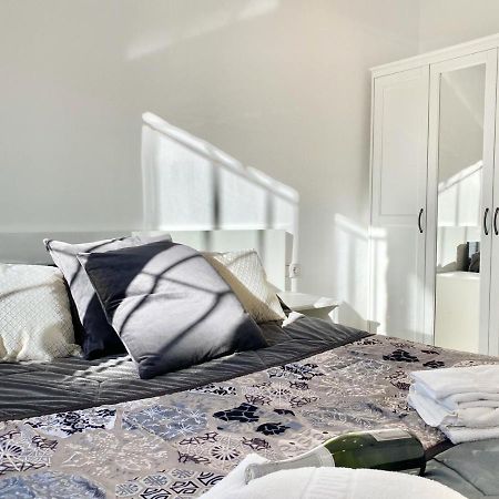Appartement Devant La Plage Rosas Exterior foto