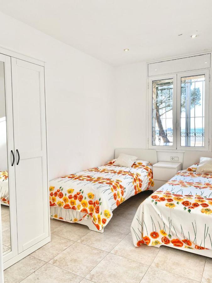 Appartement Devant La Plage Rosas Exterior foto