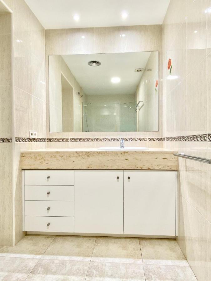 Appartement Devant La Plage Rosas Exterior foto